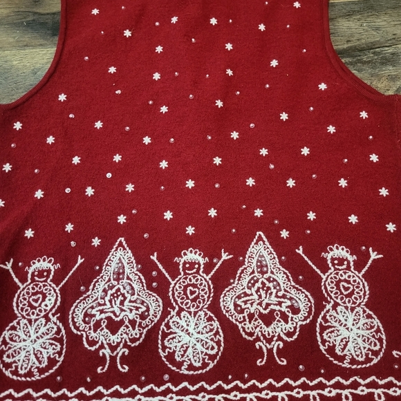 Vintage Talbots Red Merino Wool Embroidered and Beaded Pearl Christmas Vest SM - Picture 8 of 8